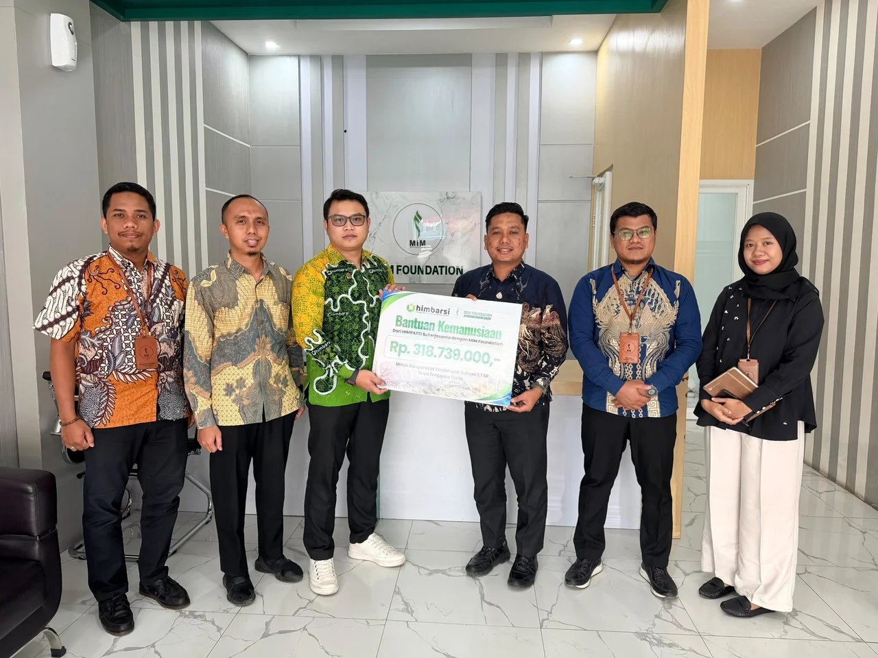 Solidaritas BPR Syariah untuk NTT, HIMBARSI Salurkan Bantuan Rp318,7 Juta